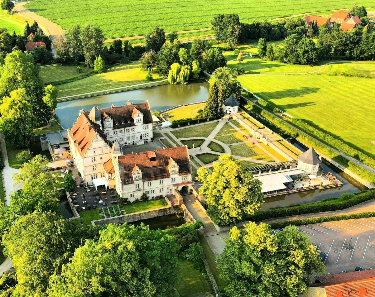 Schlosshotel Muenchhausen Aerzen Zewnętrze zdjęcie
