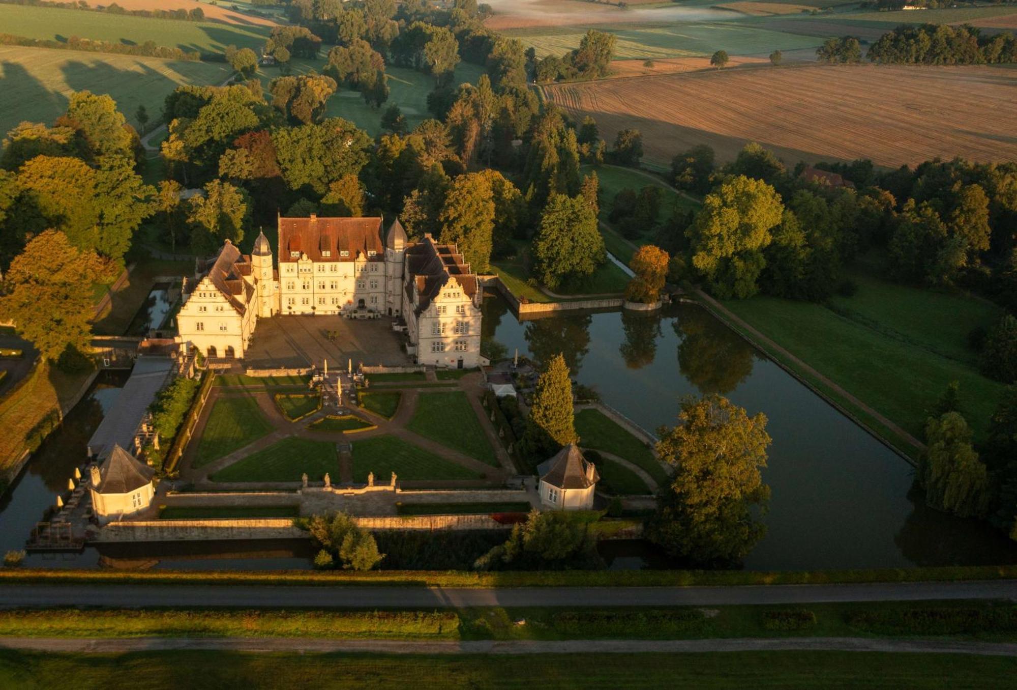 Schlosshotel Muenchhausen Aerzen Zewnętrze zdjęcie